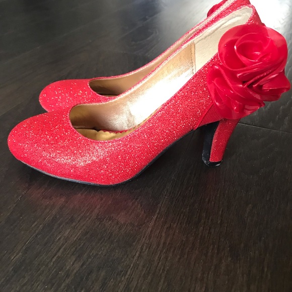 Custom-Made 3" Red Heels Shoes - Picture 3 of 10